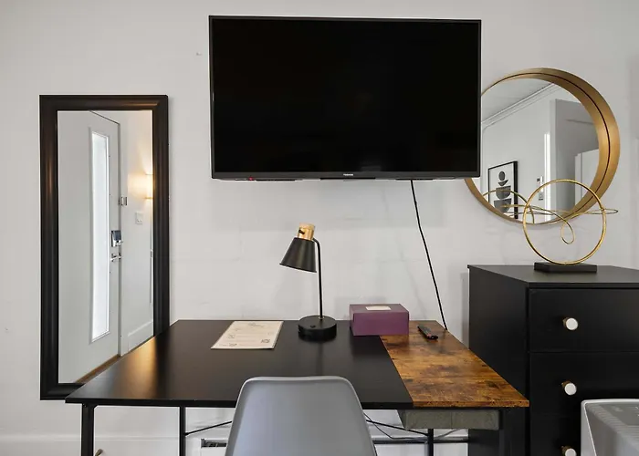 Chic Retreat 97 Columbus